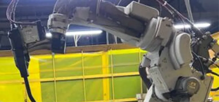 スラグ除去工程自動化の事例画像